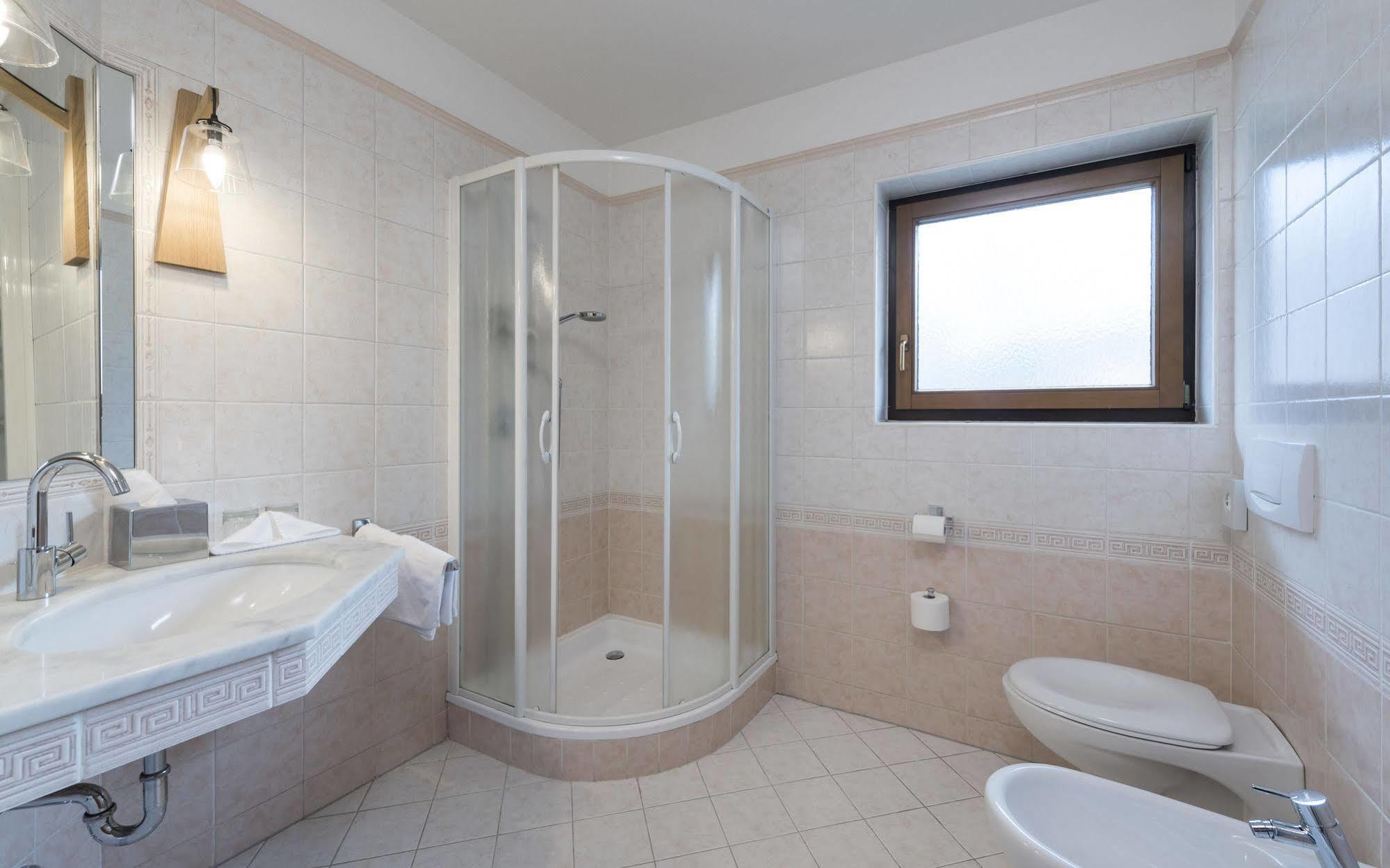 ברסאנונה Boutique Hotel Pachers מראה חיצוני תמונה